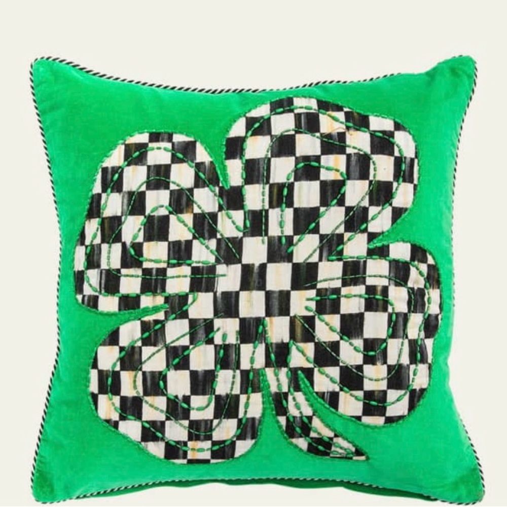 ❤️SOLD❤️NWOT Mackenzie-Childs Shamrock Velvet Throw Pillow